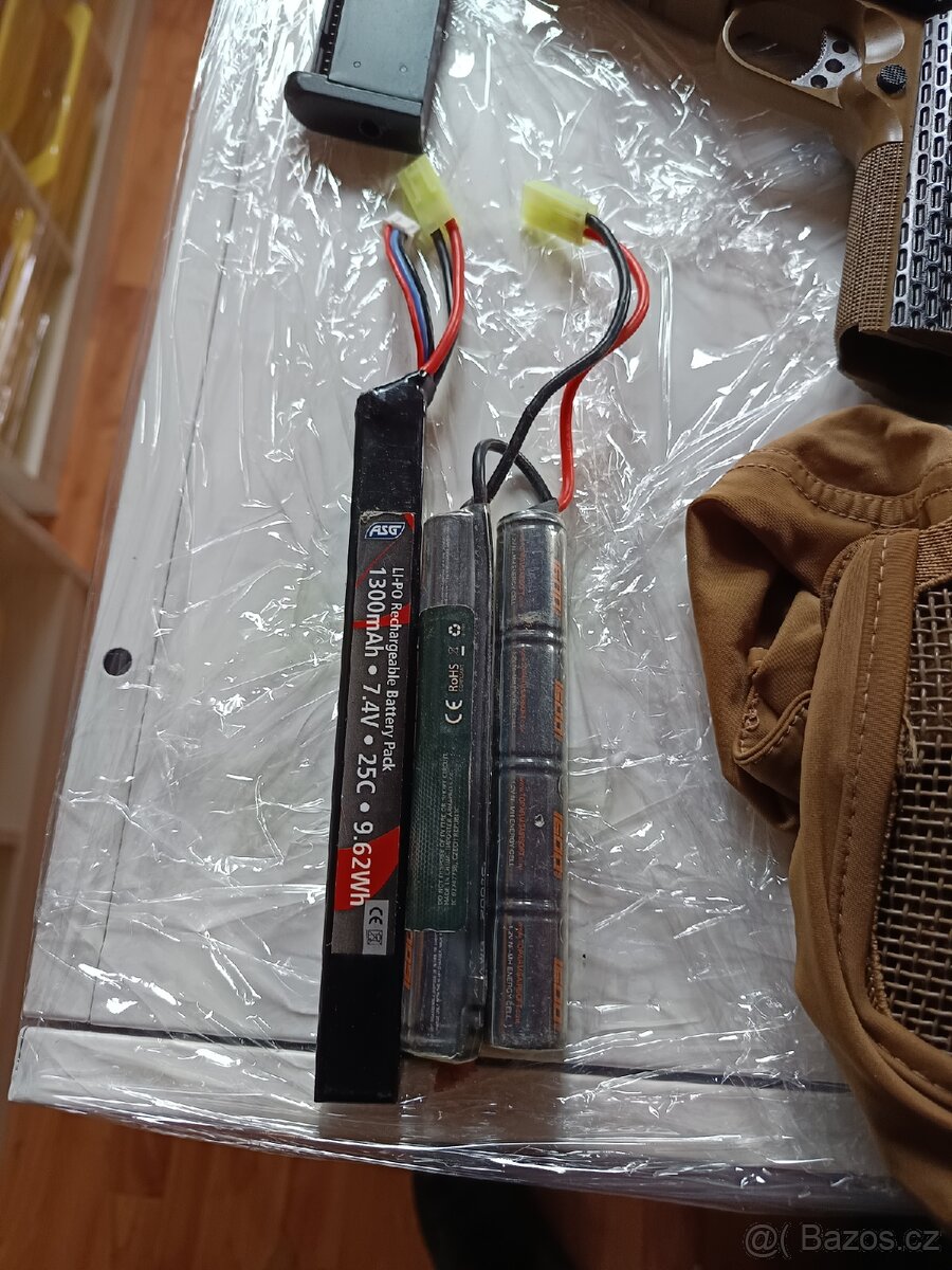 Airsoft Zbraně + VYBAVENÍ - 7