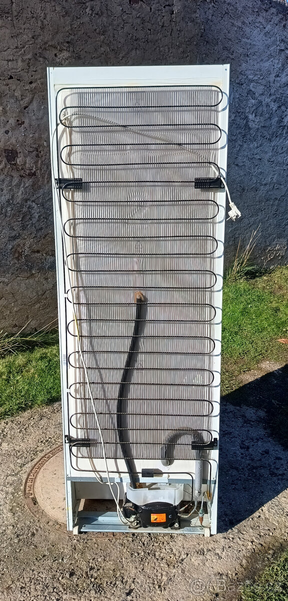 CHLADNIČKA S MRAZNIČKOU ELECTROLUX - A++ - 175cm - 7