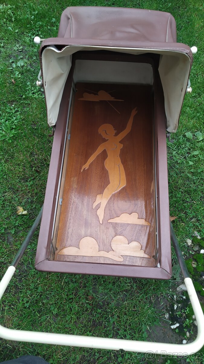 Starý retro kočárek pro panenky - 7