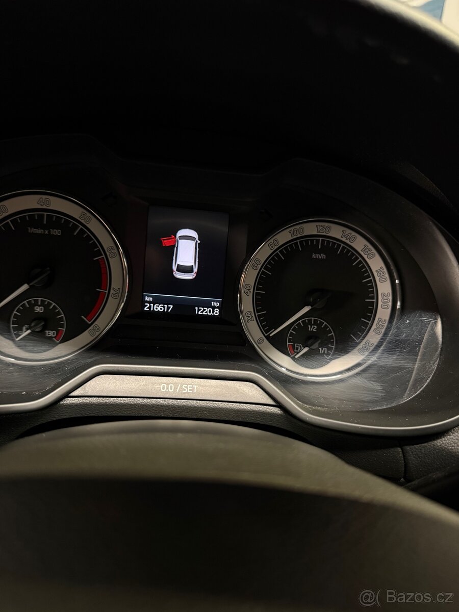 Škoda Octavia III 1.5 TSi STYLE - 7