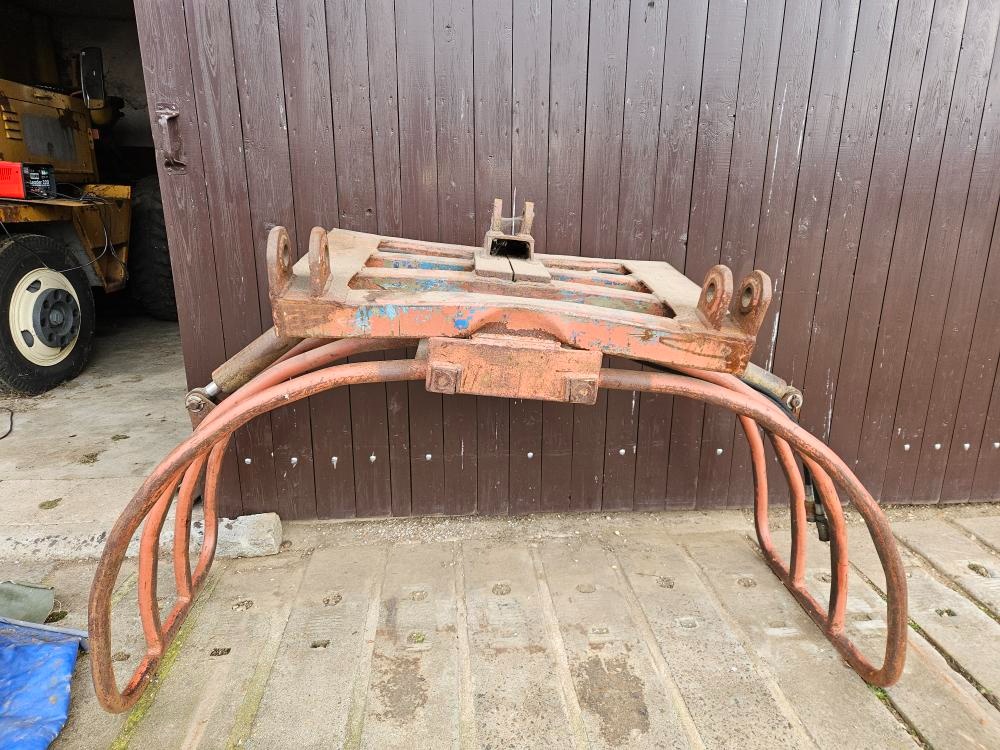 Hydraulický otočný nakladač - 7