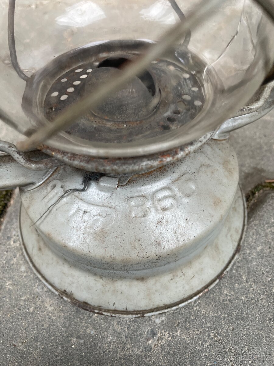 Prodám starožitné retro petrolejové lampy, nálezový stav - 7