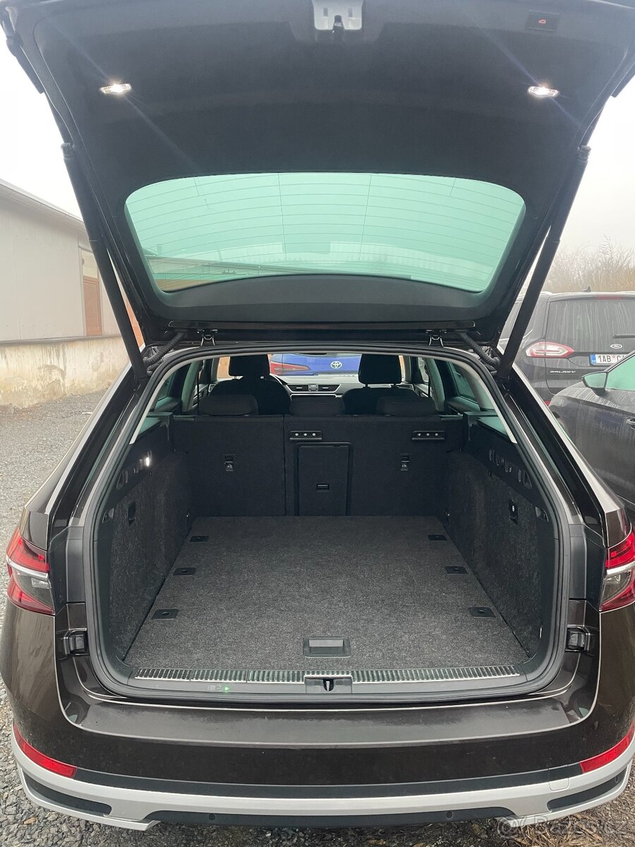 Škoda Superb Scout - 2,0/140 kW - 7