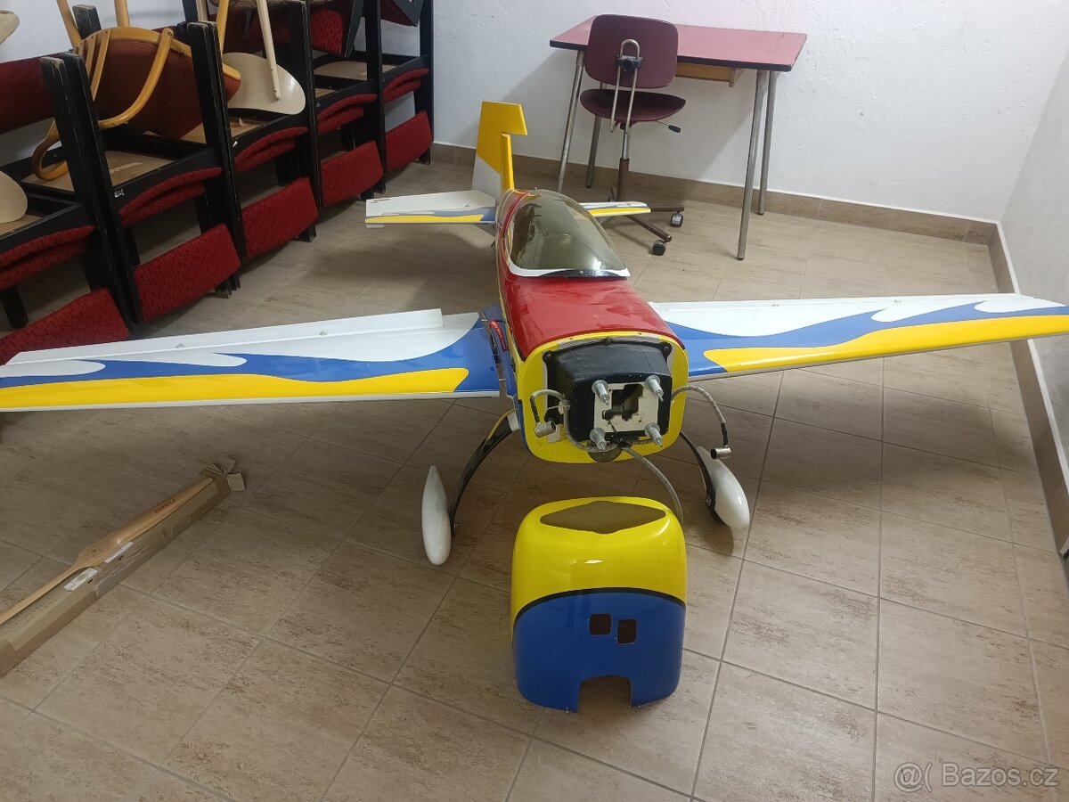 Prodám RC extra - 7