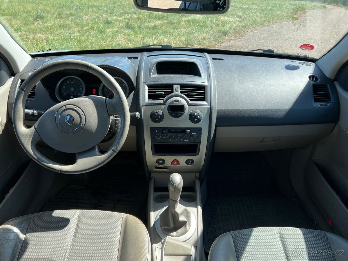 Renault Megane 2, 1.6i - 7