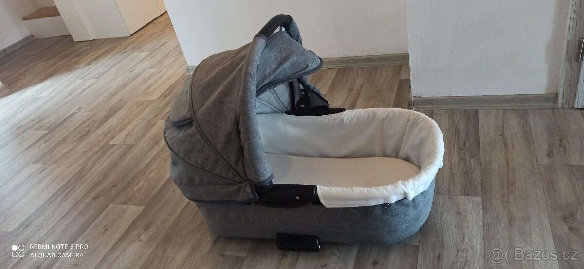 Prodám kočárek zn. Largo - 7