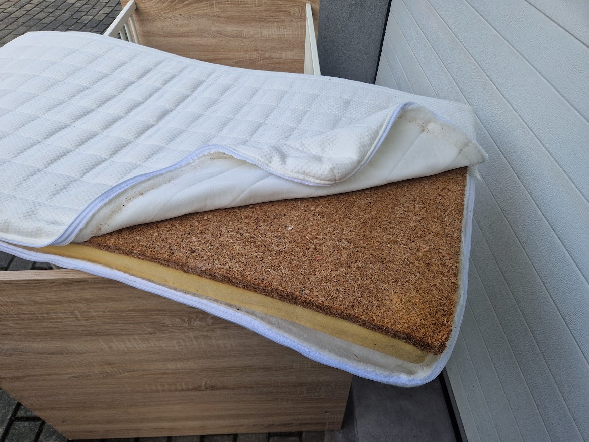 Dětská postýlka + kokosová madrace. Postel - dětský pokoj - 7