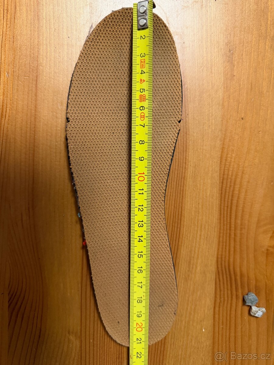 dětské boty Quechua MH 500, vel. 33 - 7