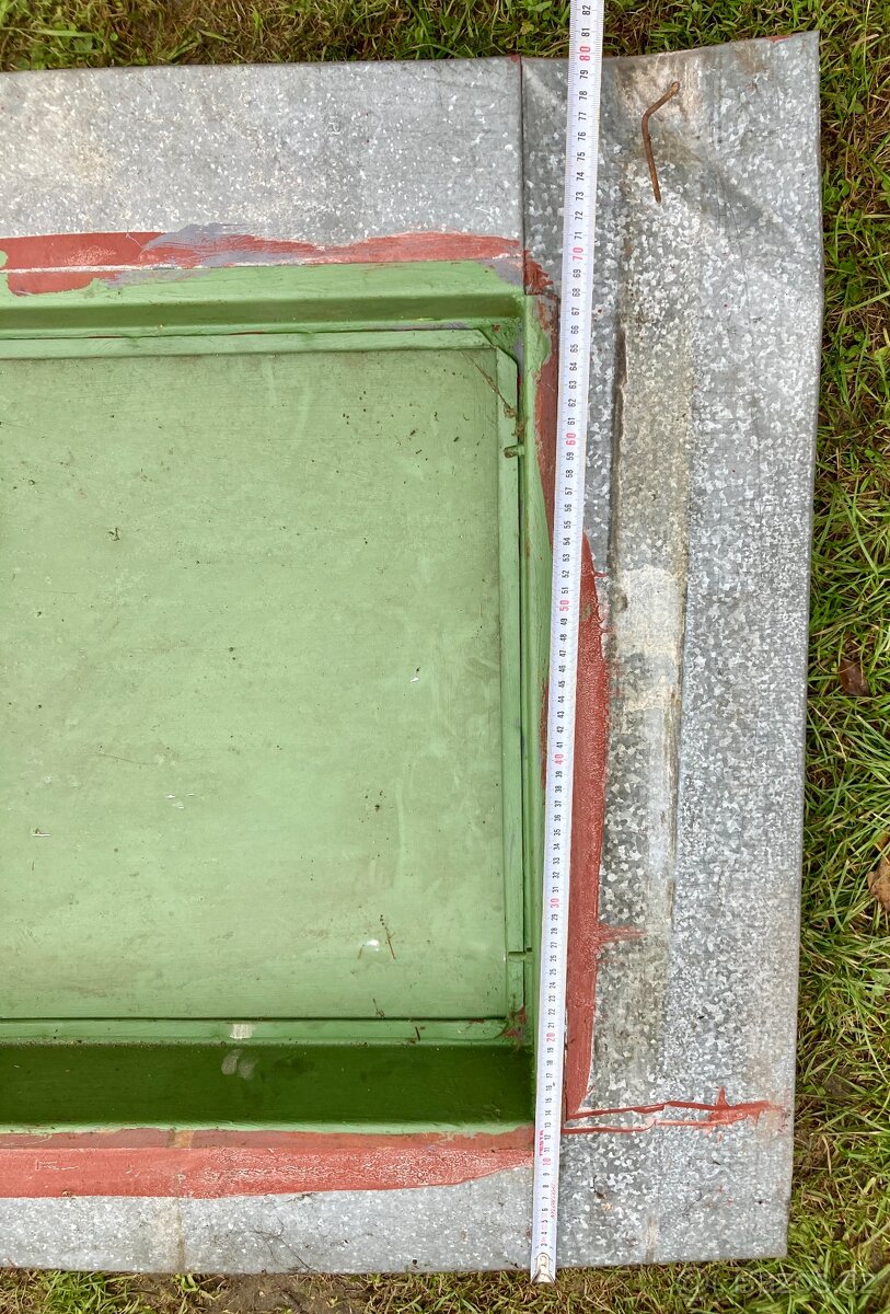 Střešní výlezy dva (55x55 cm) - 7