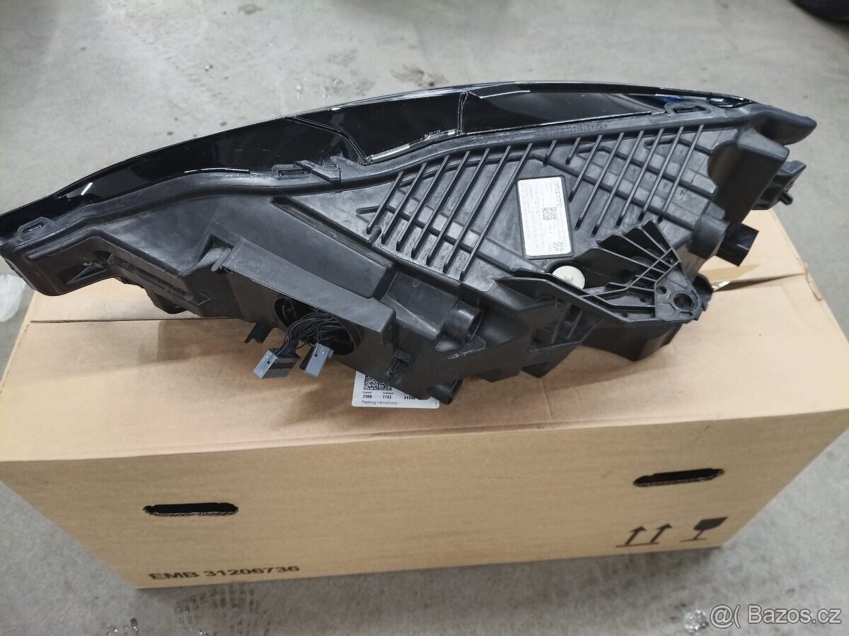 Volvo xc60 II facelift 21 light right full led mid - 7