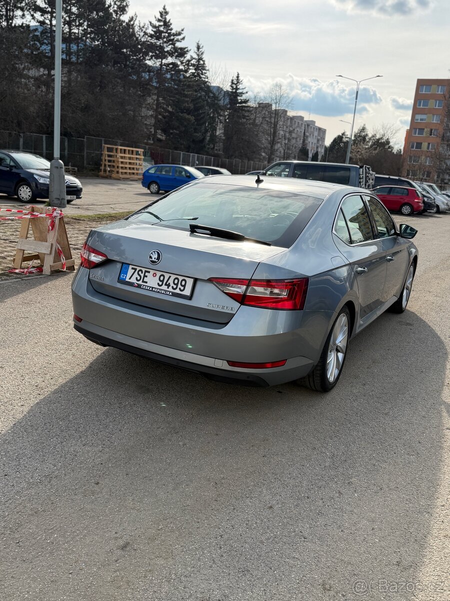 Škoda Superb 2.0tdi automat - 7