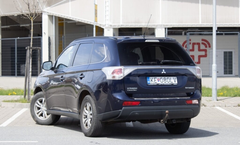 Mitsubishi Outlander z roku 2012 - 7