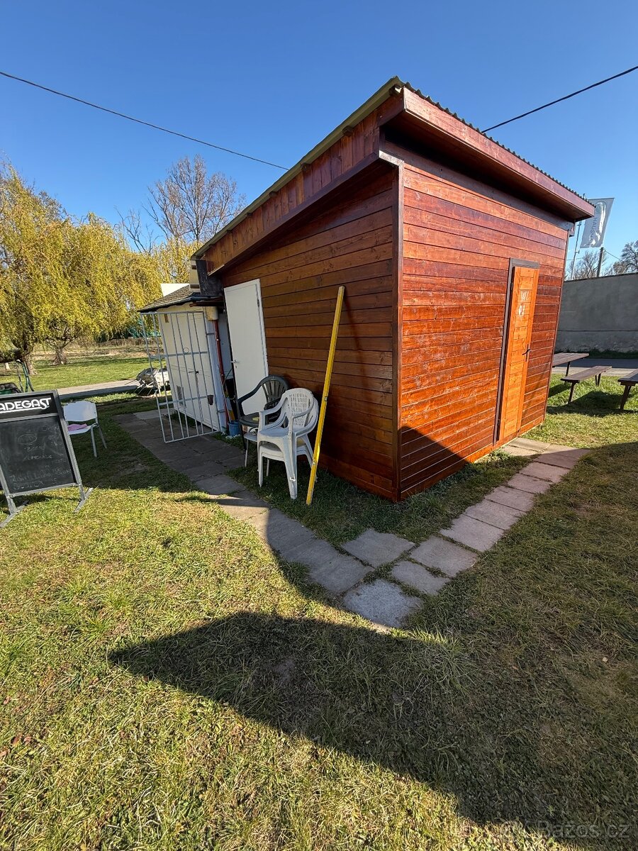 Stánek u cyklostezky. - 7