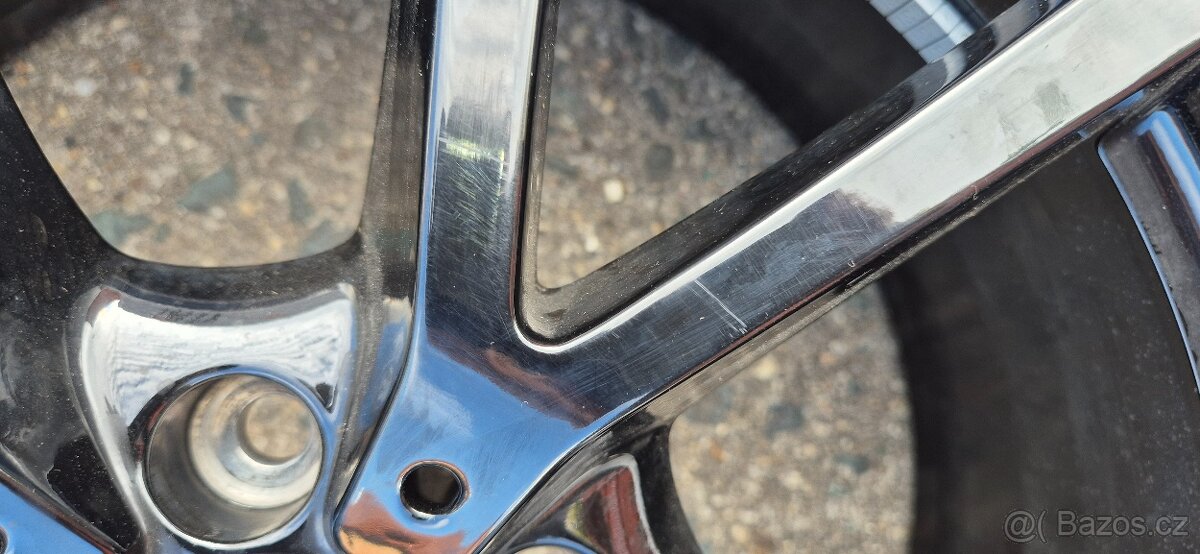 Originální Mercedes CLE AMG disky R18 + zimní Pirelli 245/45 - 7