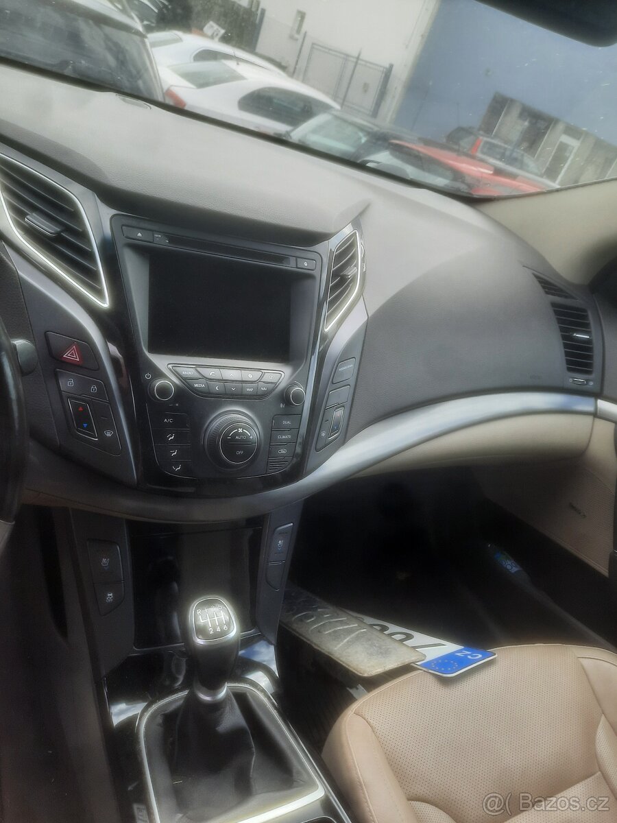 hyundai i40 1.7crdi rv2013 - 7