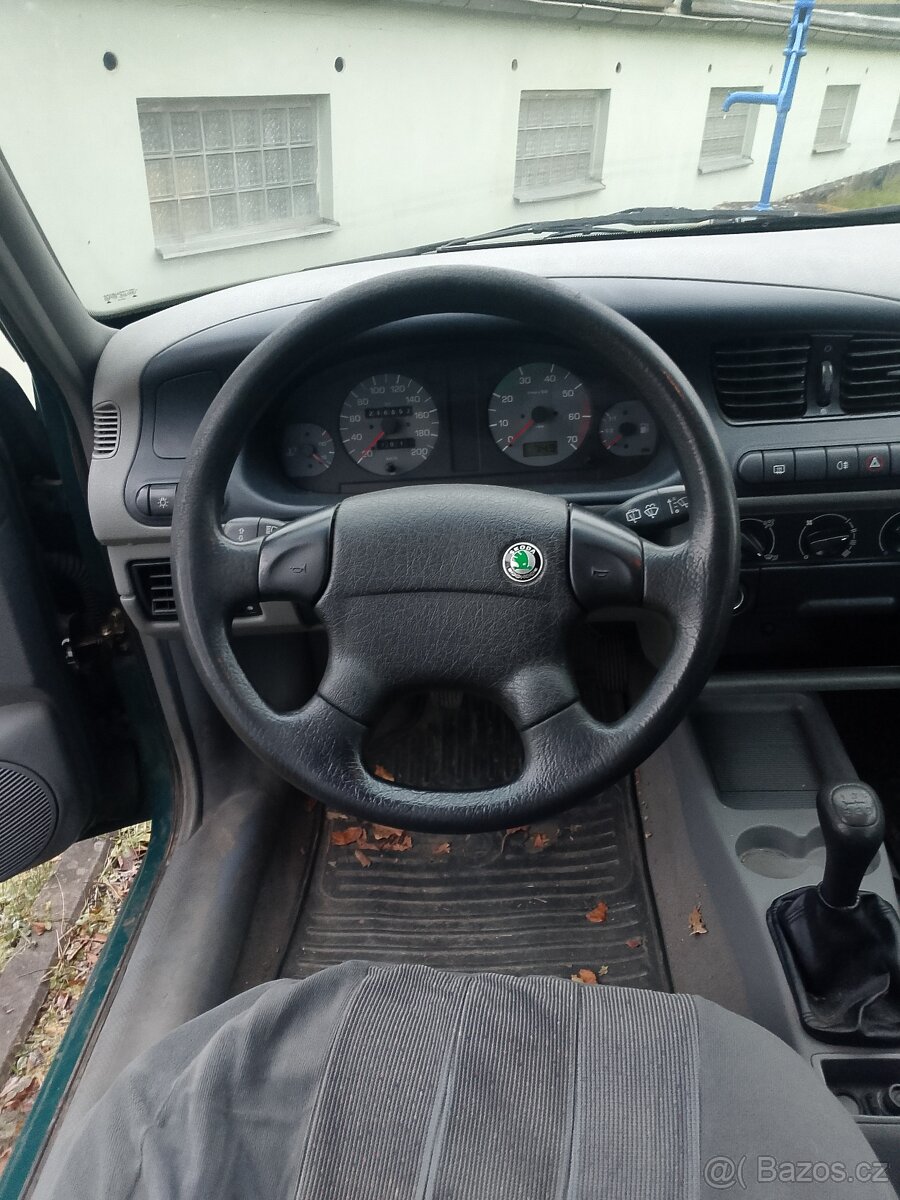 Felicia combi, 2001, 1,3MPi 50kW, 216 tkm, nová v ČR ,2. maj - 7