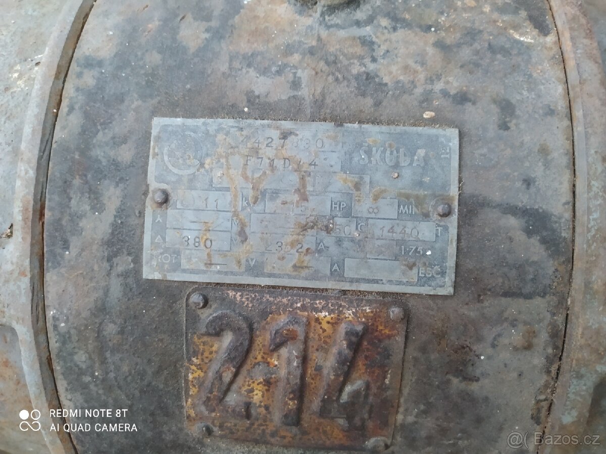 Stabilní historický elektromotor - 7