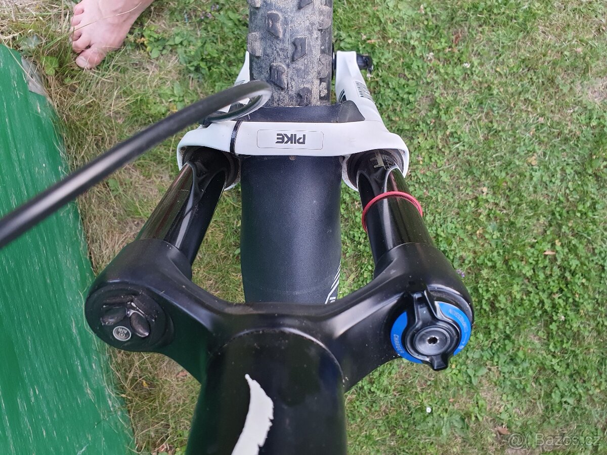 Trailové kolo Specialized - 7