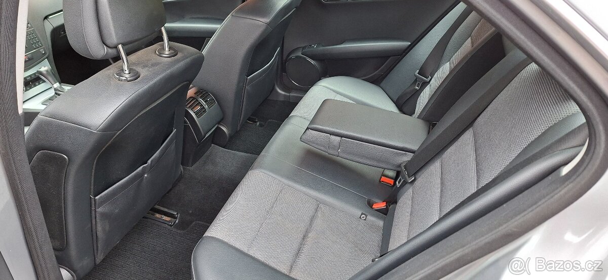 Prodám MERCEDES-BENZ Třídy C 320 CDI,4-MATIC - 7