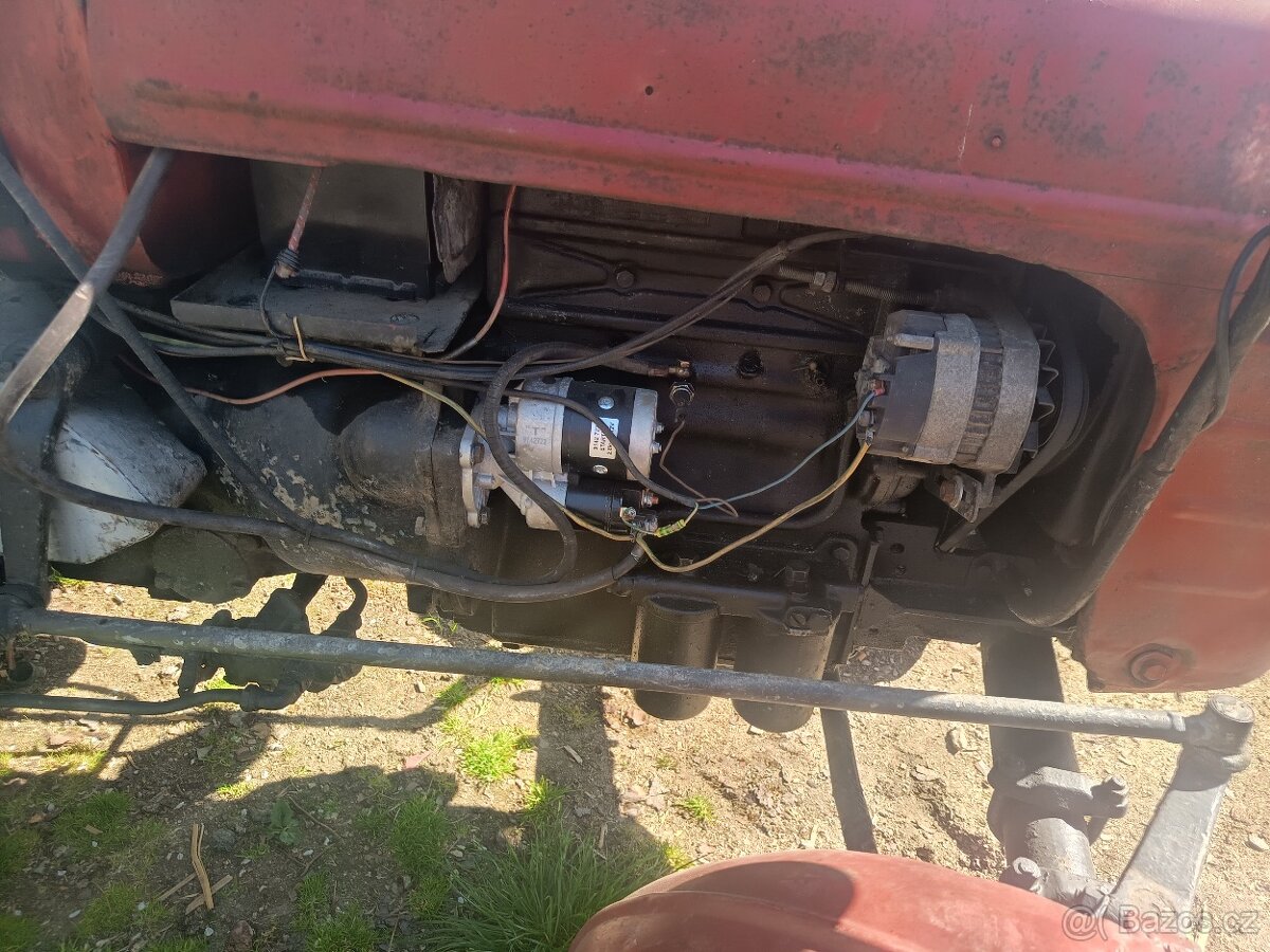 Prodám traktor Zetor 3011 - 7
