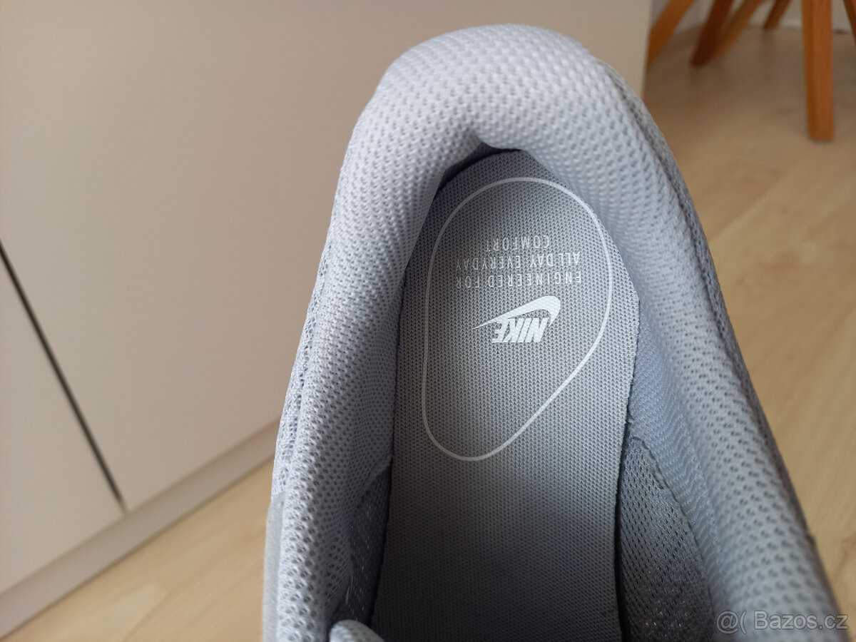 Tenisky NIKE TANJUN - velikost 40.5 - 7