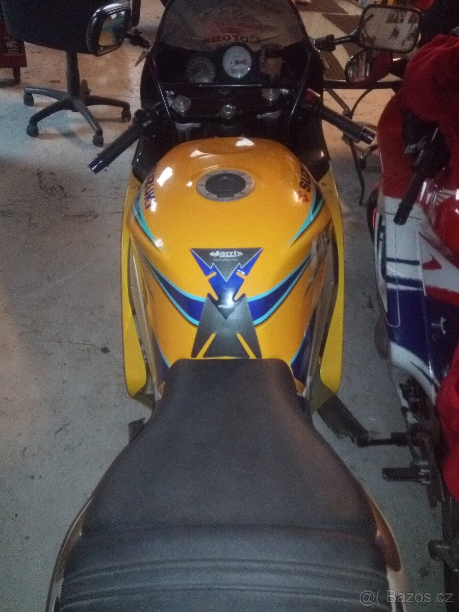 SUZUKI GSX-R 600 SRAD - 7