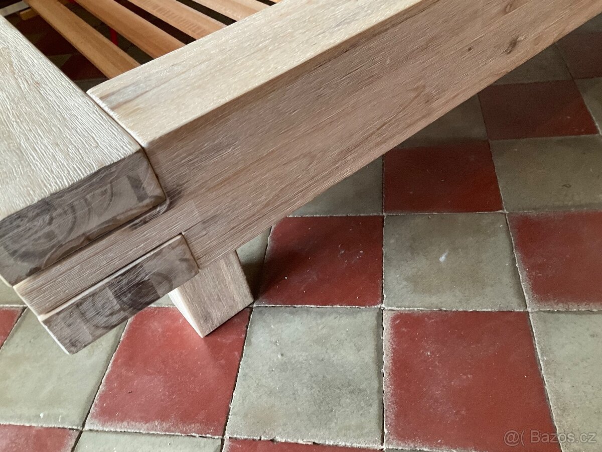 Velká manželská postel akácie Masiv - 7