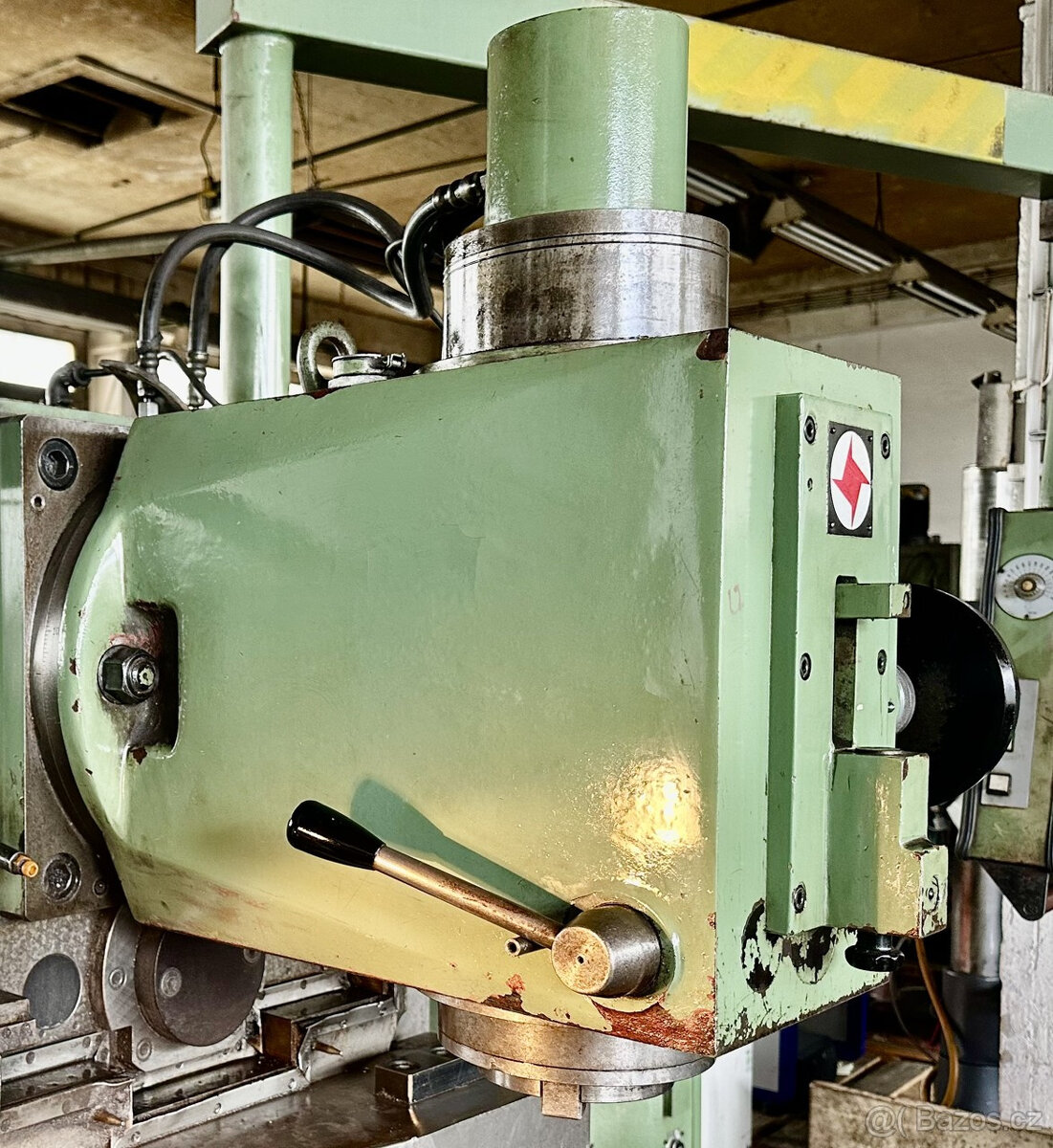 Frézka konzolová FGS 32/40 - 7