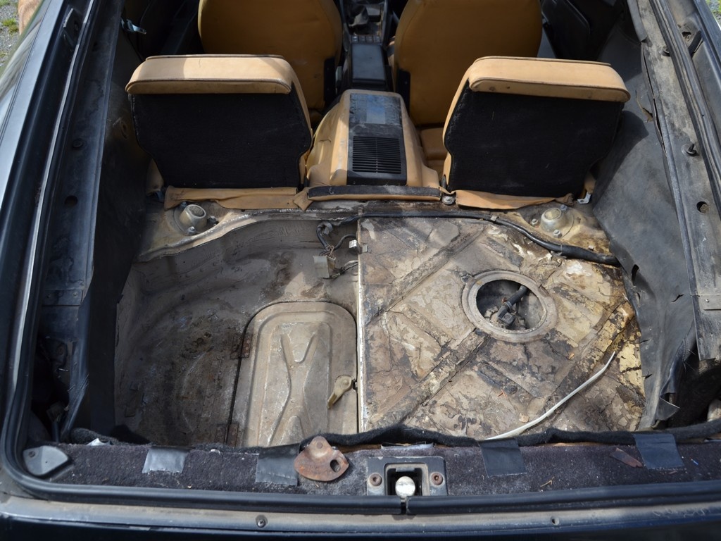 Porsche 928 4.5 V8 manuál - 7