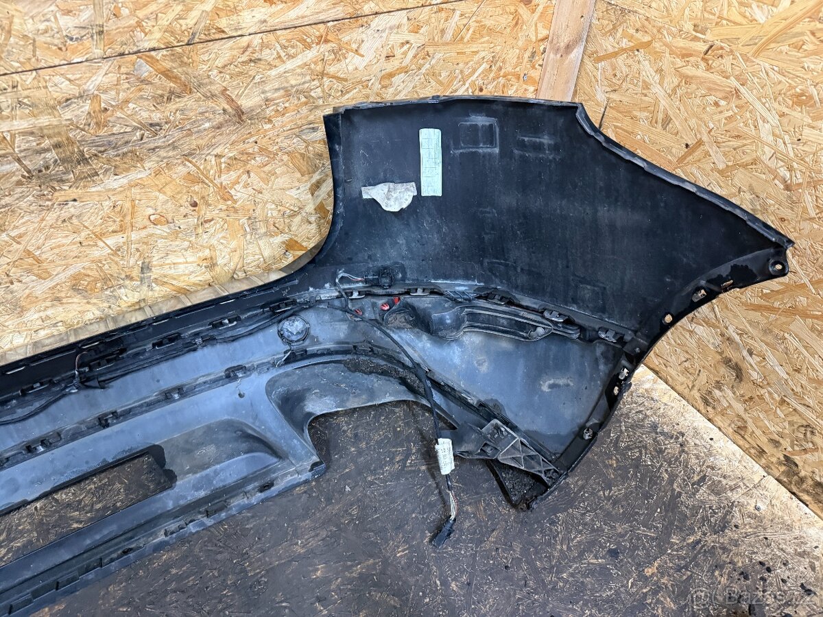 ZADNÍ NÁRAZNÍK VW TOUAREG 7P LC9X - 7