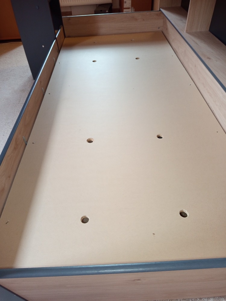 Dvoupatrová postel Leo v trendy odstínech - 7