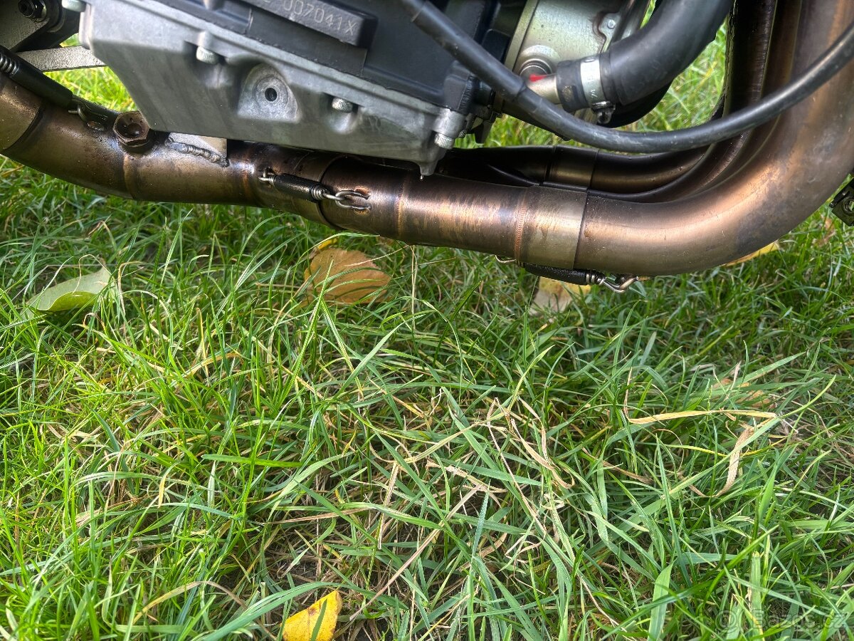 Kompletni vyfukovy system Arrow na Yamaha R1 07-08 Rn19 - 7