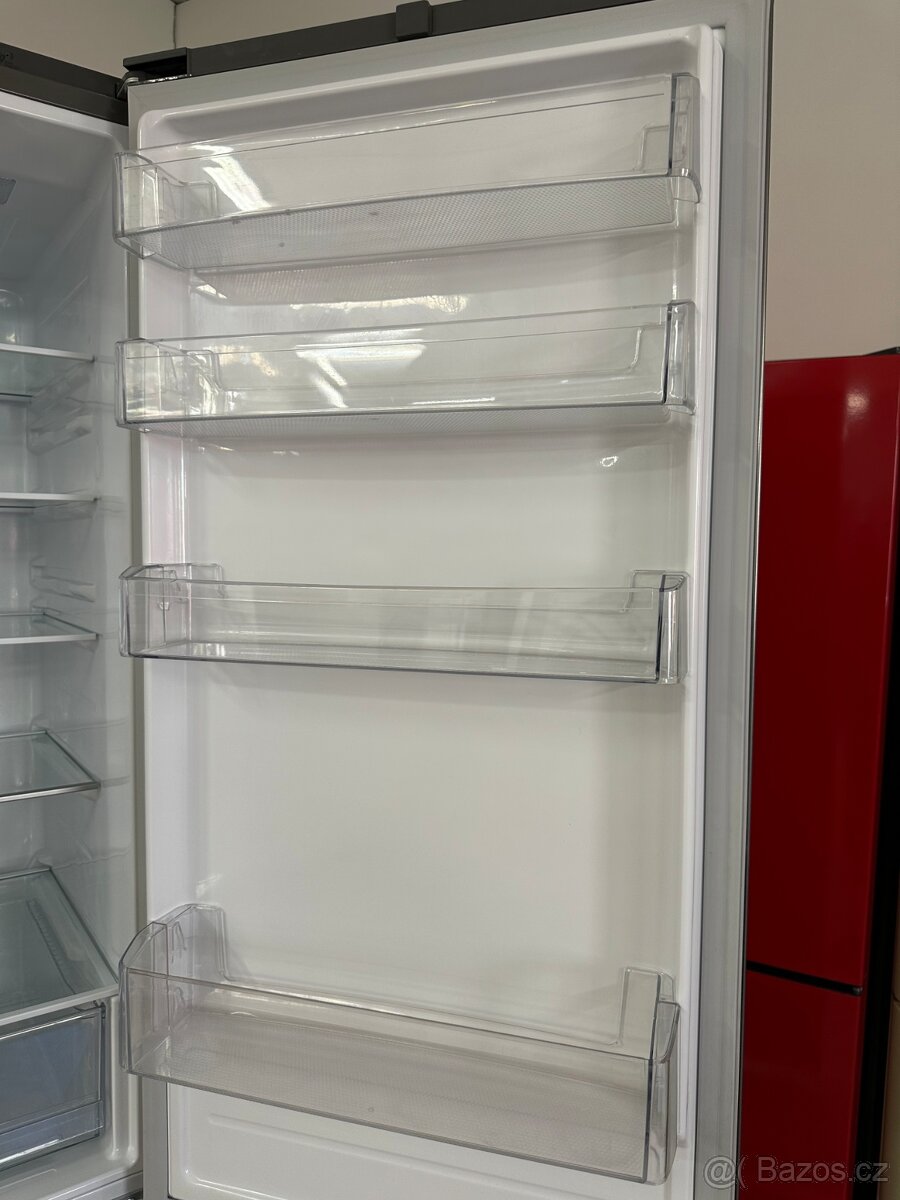 Lednice s mrazákem LG (127) - 7