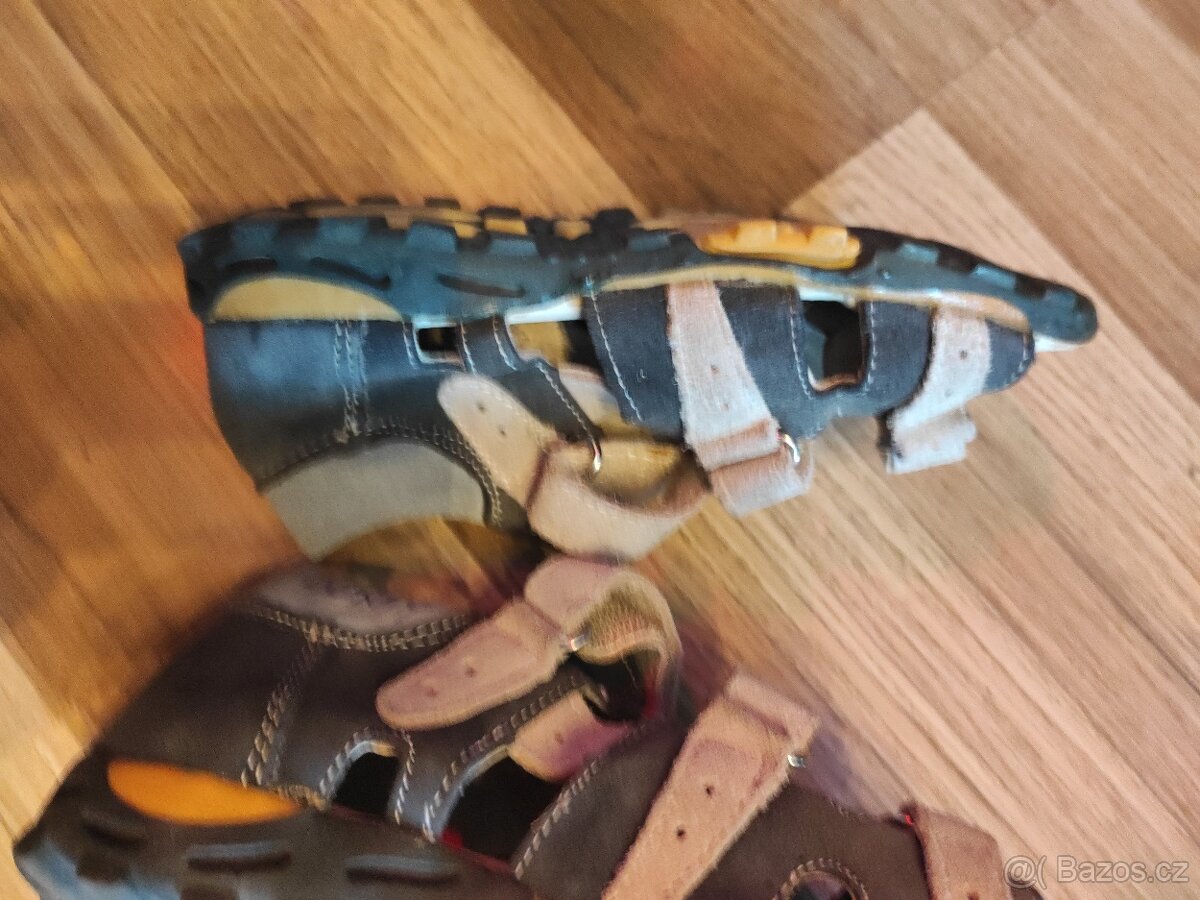 Dětské sandálky vel. 30 - 7