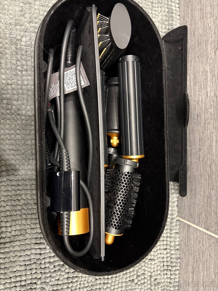 Dyson airwrap - 7