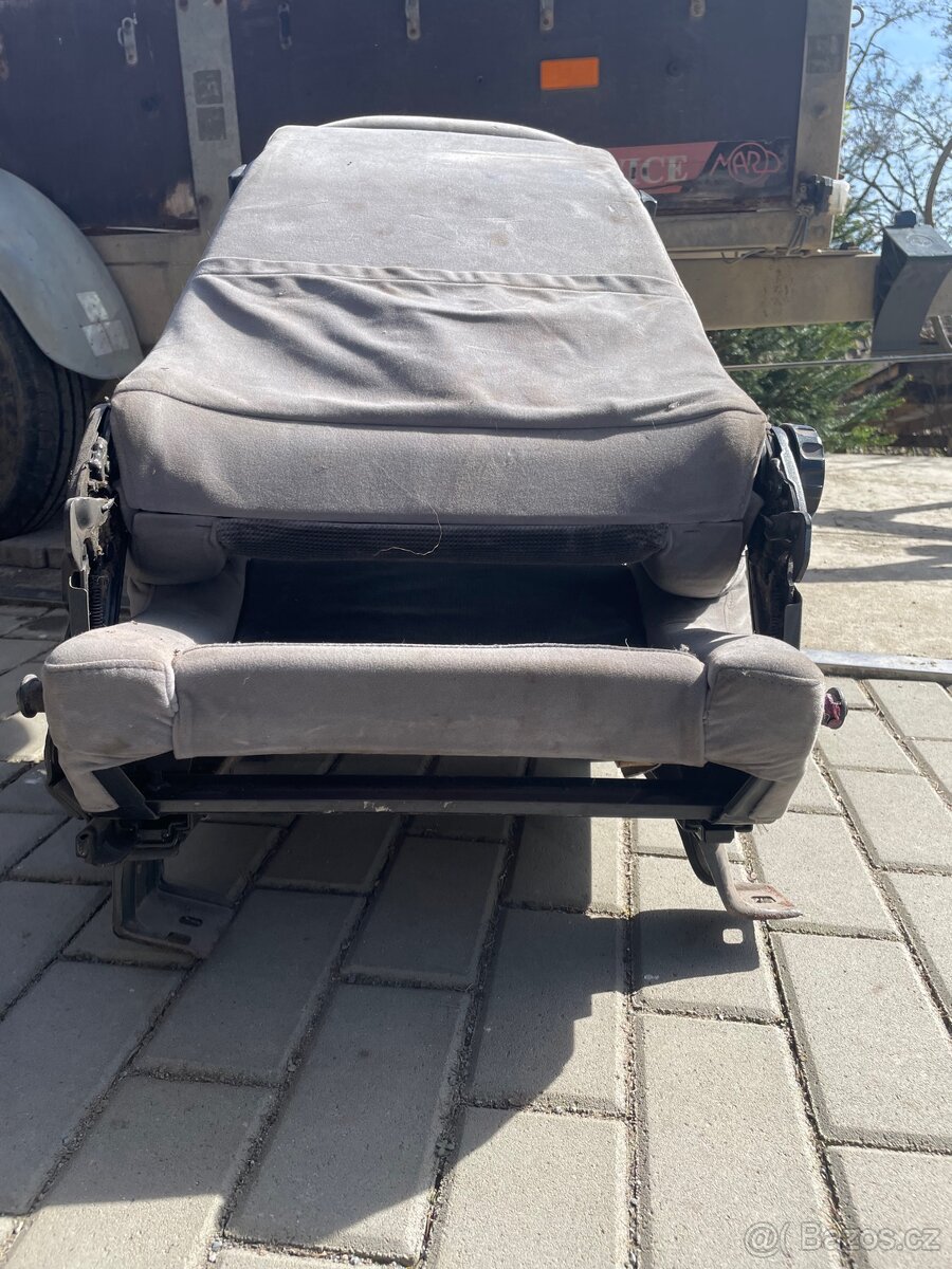 Racaro sedačka Ford - 7