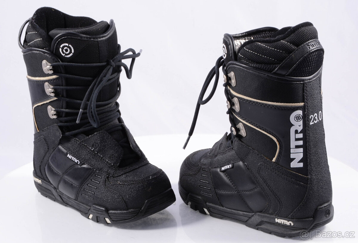 Použité snowboardové boty NITRO, čierné/bielé - 7