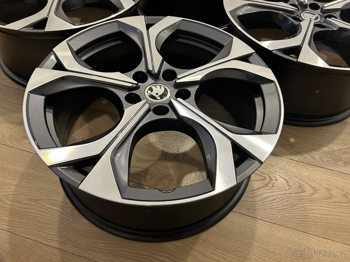 Originální alu kola R19 Škoda Octavia RS - 7