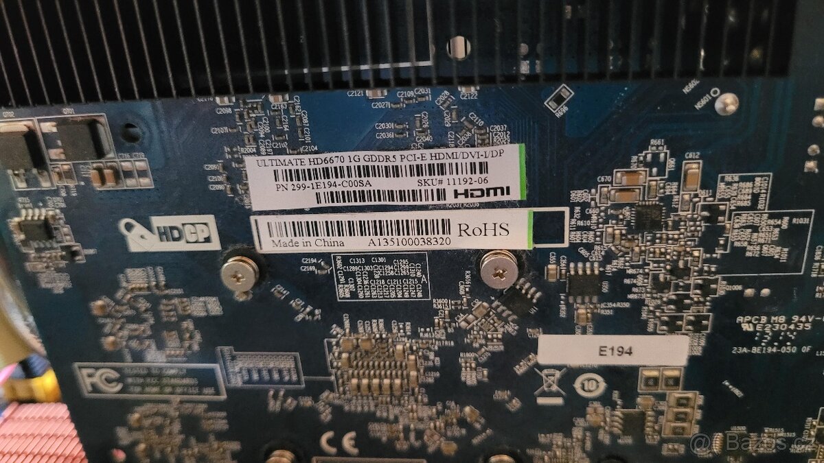 Prodám starší tichý PC midi tower + monitor LCD HP 17" - 7