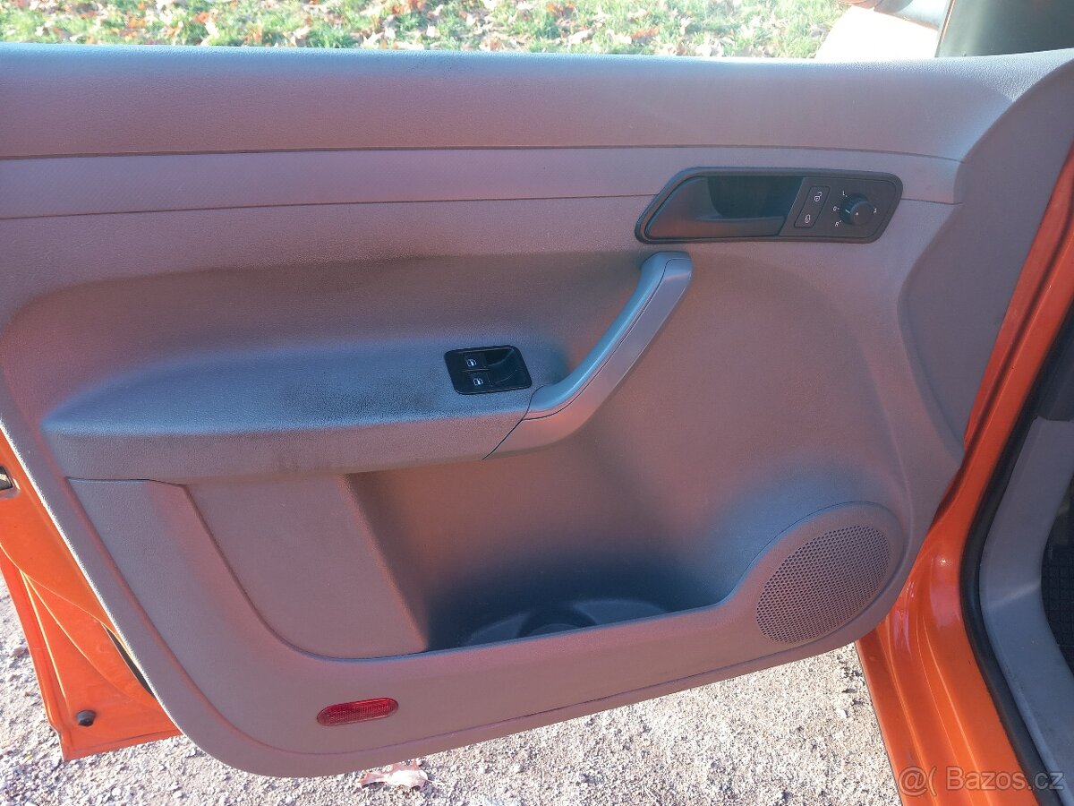 VW Caddy 2.0 SDI .Model 2005 - 7