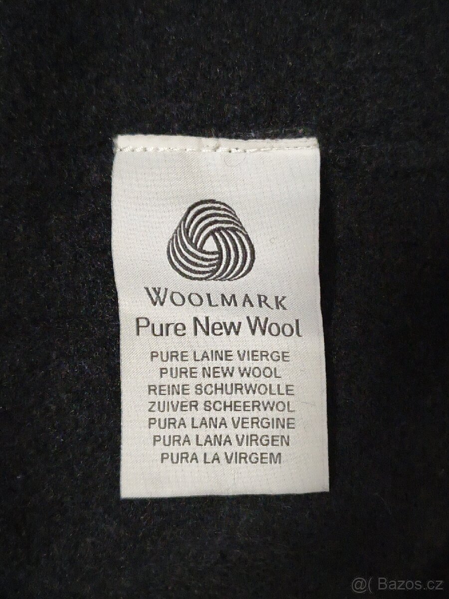 Vlněný svetr značky Lacoste - 7