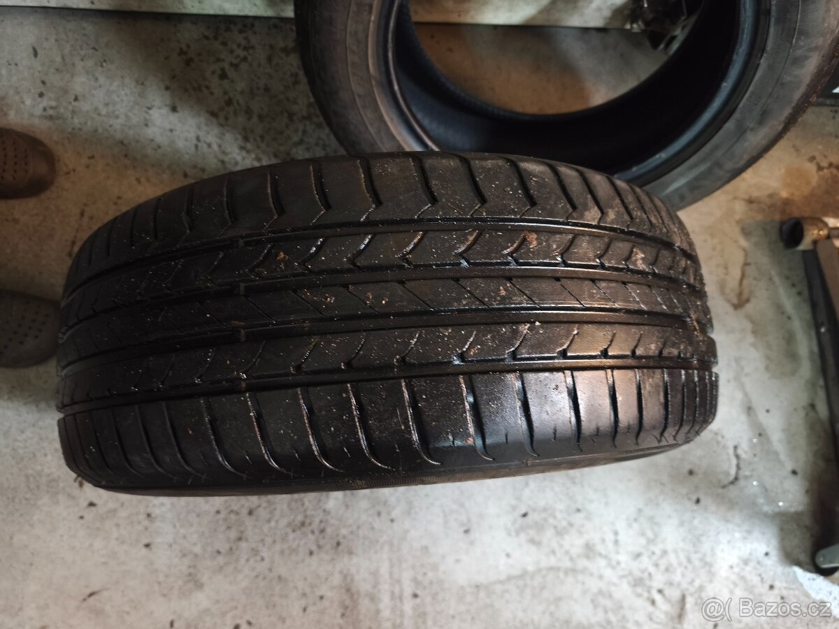 P: 215/60/16 Goodyear - 7