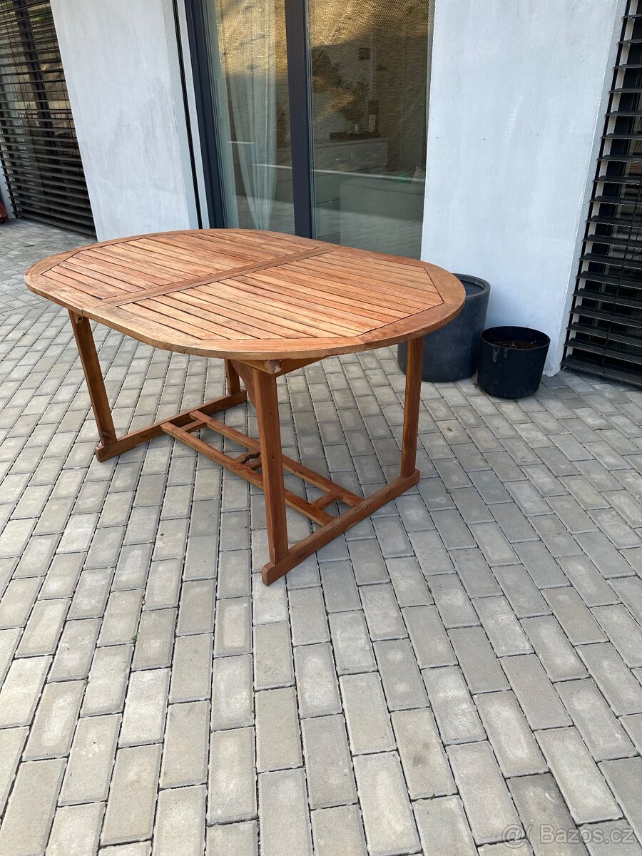 Dřevěný stůl - 7