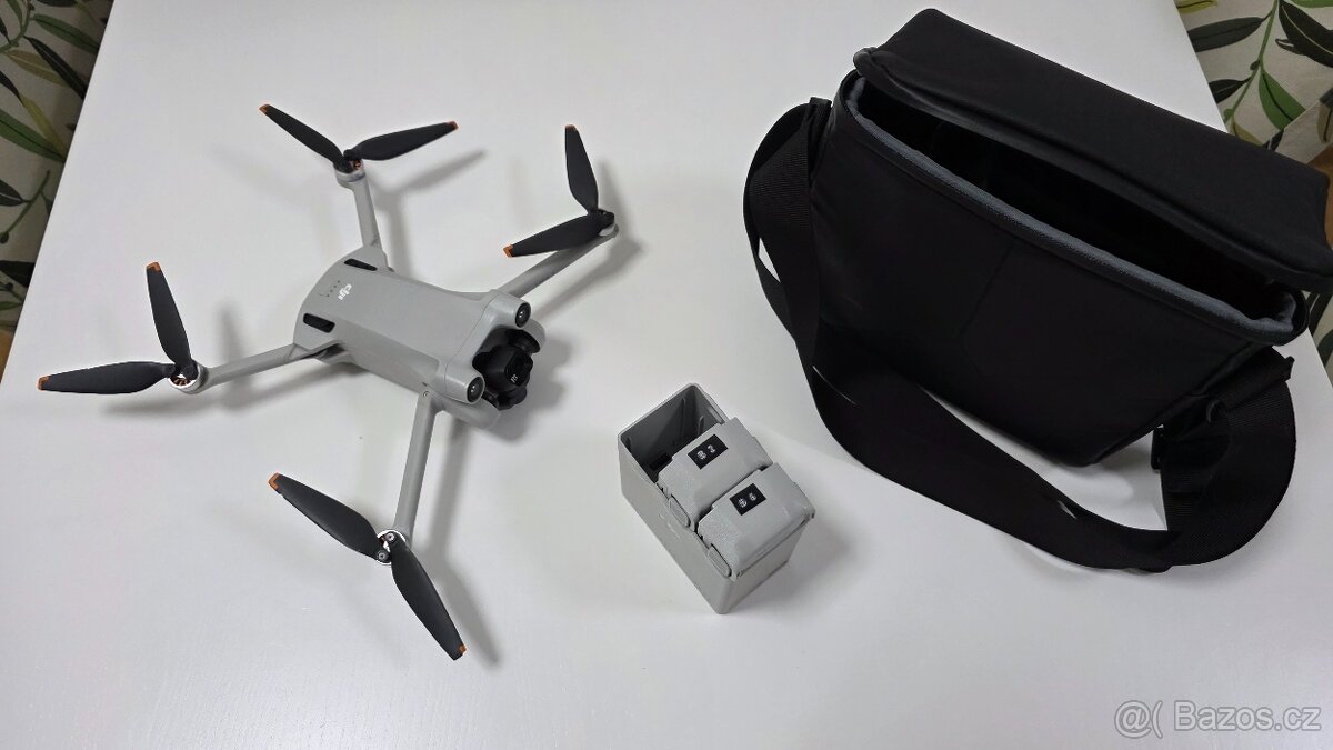 Prodám DJI Mini 3 Pro – Fly More Combo - 7