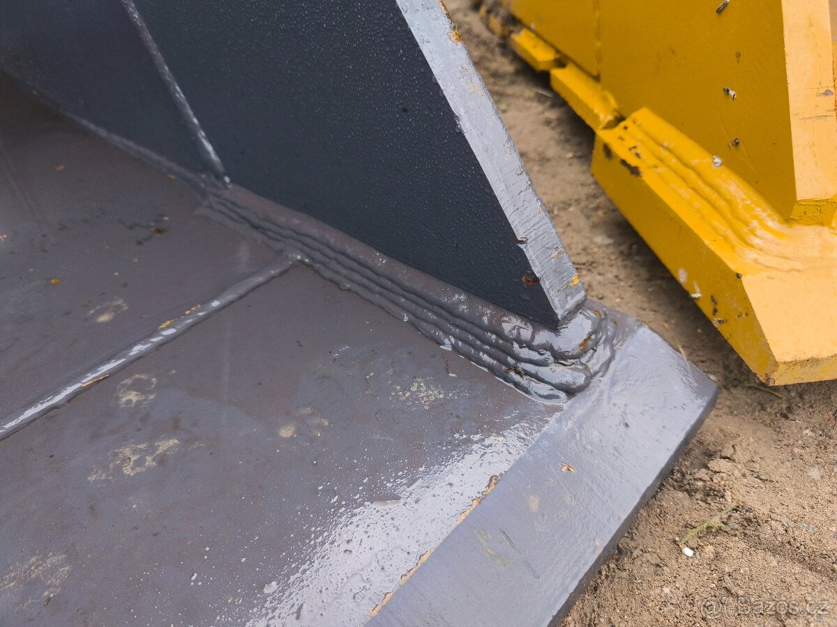 Velkoobjemová lopata 172cm pro 20-26t - 7