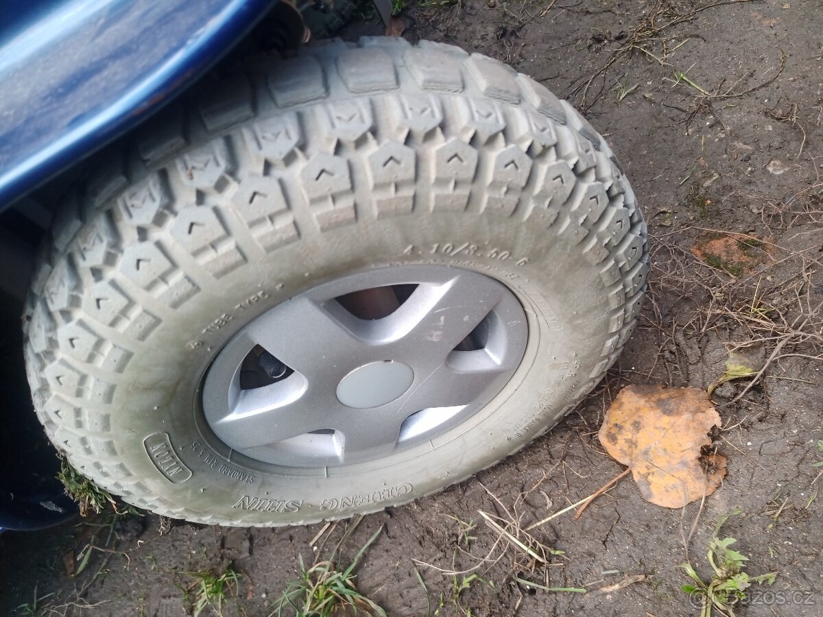 Prodám elektrický invalidní vozík funkční - 7