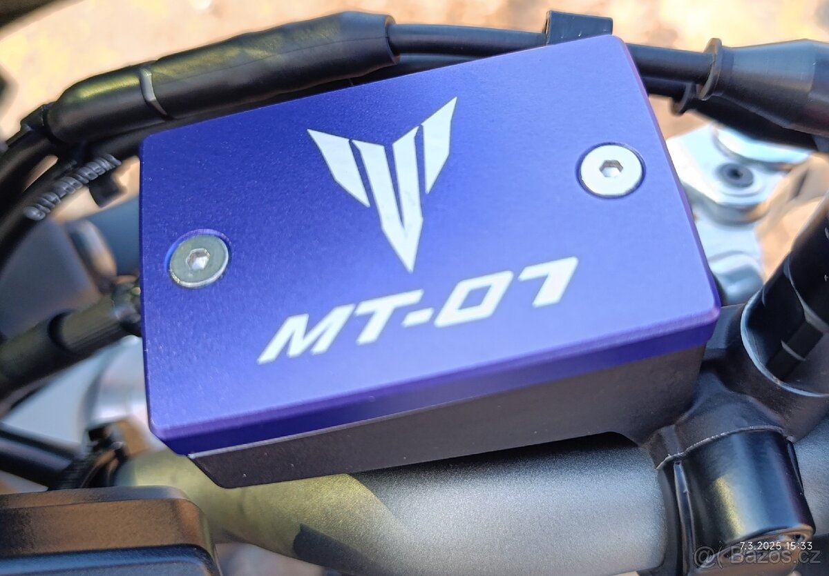 YAMAHA MT-07 - 7