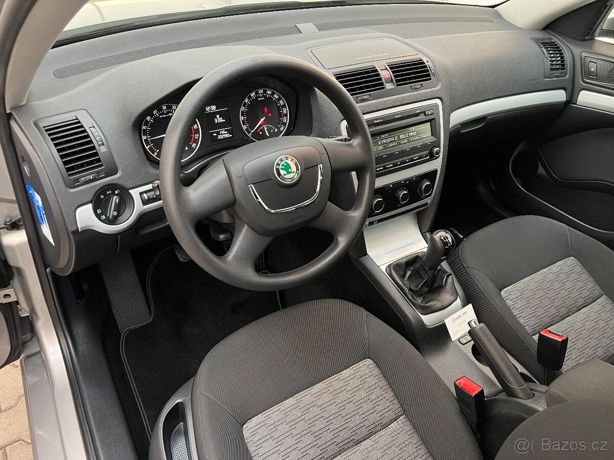 Škoda Octavia II sedan 1.9TDi,77kW,man,1.maj,tažné,facelift - 7