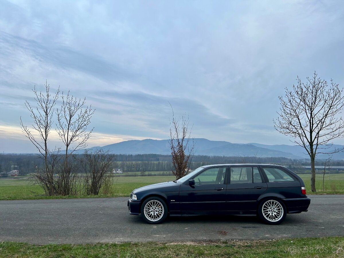 BMW E36 318is 103kW - 7