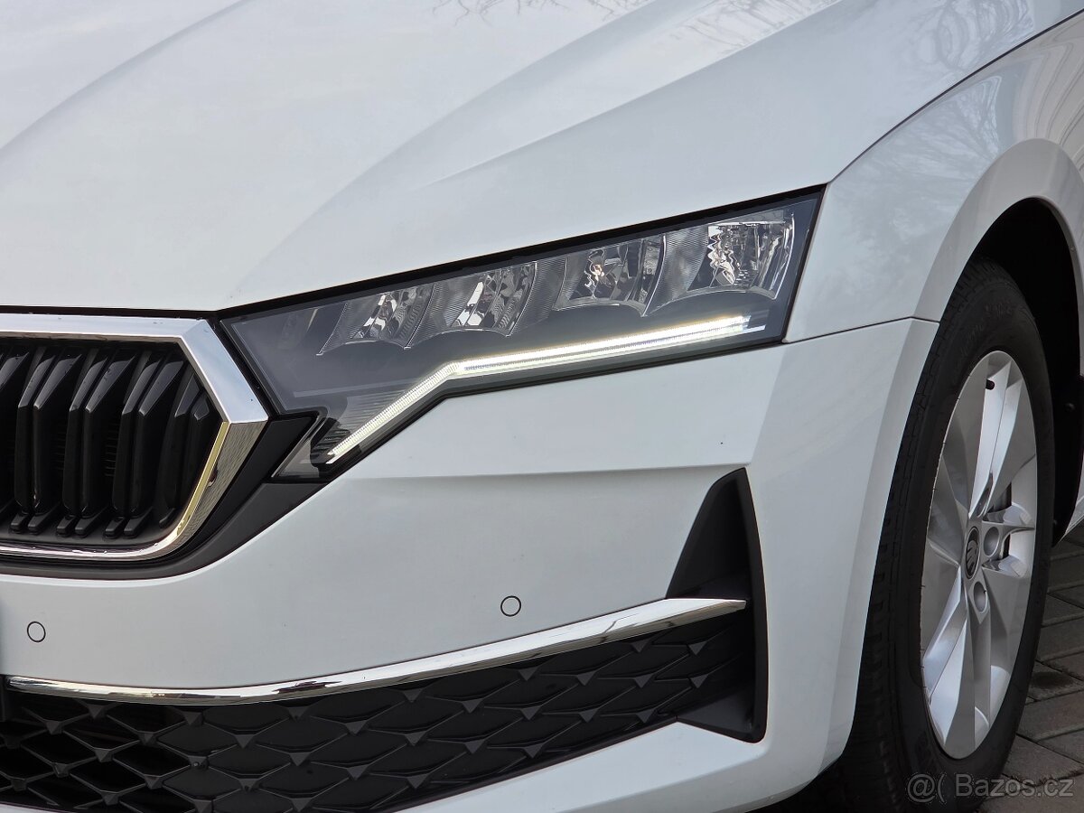 Škoda Octavia 1.5 eTSi DSG Top Selection Tovární Záruka - 7